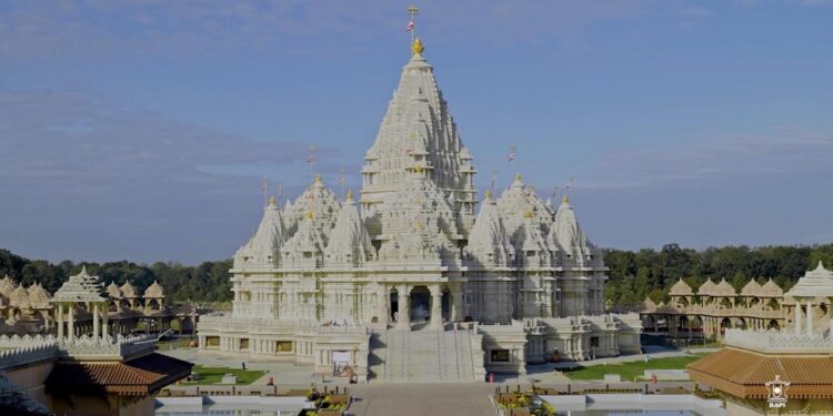 NUEVO TEMPLO HINDÚ EN NUEVA JERSEY: EL MÁS GRANDE FUERA DE ASIA 1 NUEVO TEMPLO HINDÚ EN NUEVA JERSEY: EL MÁS GRANDE FUERA DE ASIA