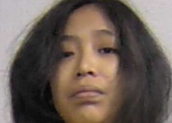 MUJER DE KENTUCKY ARRESTADA TRAS HALLAZGO DE CADÁVER DE SU BEBÉ