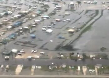 HOUSTON SIN ELECTRICIDAD TRAS HURACÁN BERYL