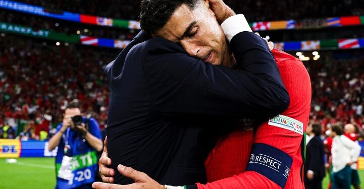EURO 2024: CRISTIANO RONALDO FALLA PENALTI Y ROMPE EN LLANTO 1 EURO 2024: CRISTIANO RONALDO FALLA PENALTI Y ROMPE EN LLANTO
