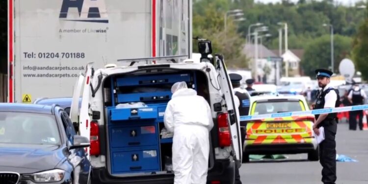 ATAQUE EN CLASE DE DANZA DE TAYLOR SWIFT: TRES NIÑOS MUERTOS