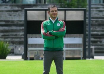 FABIÁN ESTAY Y MIGUEL HERRERA CRITICAN INVITACIÓN A JAIME LOZANO COMO AUXILIAR TÉCNICO DE MÉXICO