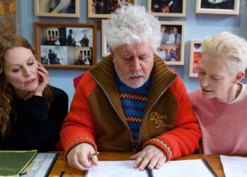 ALMODÓVAR LLEVA SU DEBUT EN INGLÉS AL FESTIVAL DE VENECIA