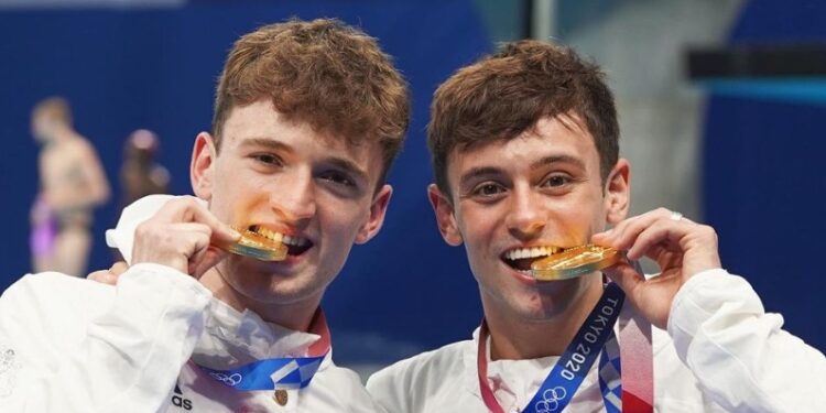 PLATAFORMA SINCRONIZADA: TOM DALEY Y NOAH WILLIAMS CONSIGUEN PLATA EN PARIS 2024 1 PLATAFORMA SINCRONIZADA: TOM DALEY Y NOAH WILLIAMS CONSIGUEN PLATA EN PARIS 2024