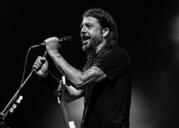 FOO FIGHTERS DETIENE CONCIERTO EN NUEVA YORK POR TORMENTA ELÉCTRICA