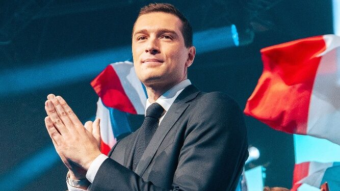 FRANCIA: ULTRADERECHA ACUSA A MACRON DE ALIANZA CON EXTREMA IZQUIERDA