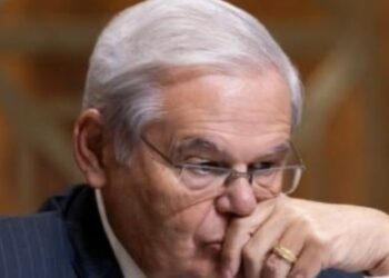 EXSENADOR BOB MENÉNDEZ CONDENADO POR CORRUPCIÓN