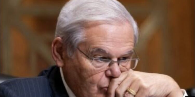 EXSENADOR BOB MENÉNDEZ CONDENADO POR CORRUPCIÓN