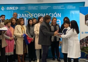 PUERTO EN URUGUAY DARÁ SALIDA AL MAR A PARAGUAY Y BENEFICIARÁ A BOLIVIA