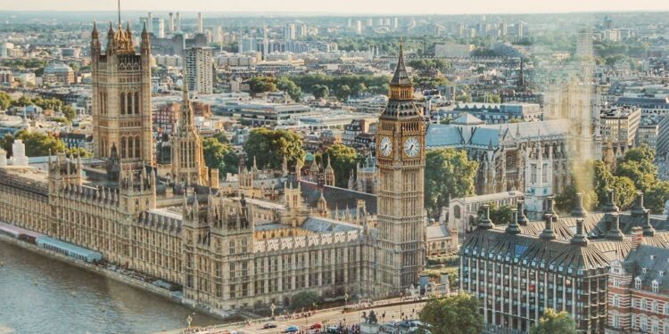 ENCUENTRAN A NIÑA DESAPARECIDA EN LONDRES 1 ENCUENTRAN A NIÑA DESAPARECIDA EN LONDRES