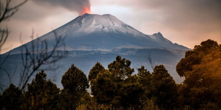 CAÍDA DE CENIZA DEL VOLCÁN POPOCATÉPETL: RECOMENDACIONES Y DAÑOS