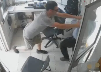 SAMPETRINO GOLPEA A GUARDIAS EN OLINALÁ