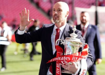 MANCHESTER UNITED RENUEVA CONTRATO DE ERIK TEN HAG