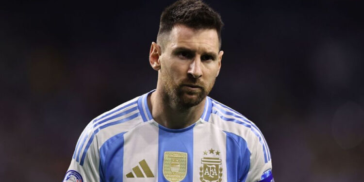 LIONEL MESSI: PENAL ERRADO Y LESIÓN EN LA VICTORIA DE ARGENTINA ANTE ECUADOR 1 LIONEL MESSI: PENAL ERRADO Y LESIÓN EN LA VICTORIA DE ARGENTINA ANTE ECUADOR