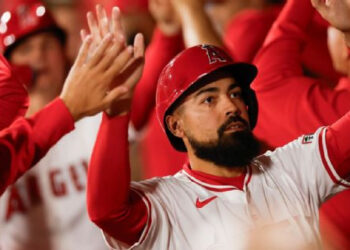 ANTHONY RENDON REGRESA CON LOS ANGELS TRAS PERDERSE 68 JUEGOS