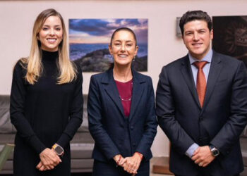 RECIBE SHEINBAUM A SAMUEL Y MARIANA