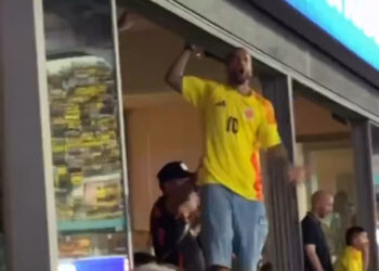 PELEA MALUMA CON AFICIONADOS DE ARGENTINA EN FINAL DE COPA