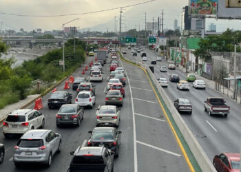 COLAPSA VIALIDAD DE MORONES PRIETO