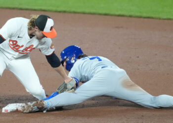 GUNNAR HENDERSON Y BOBBY WITT JR. LIDERAN UNA NUEVA ERA DE CAMPOCORTOS EN LA MLB