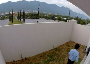 ROBAN CASA… GUARDIAS ENCARGADOS DE CUIDARLA