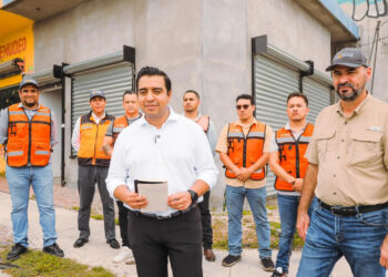 RECOGE NAVA CASA POR CASA NECESIDADES TRAS TORMENTA