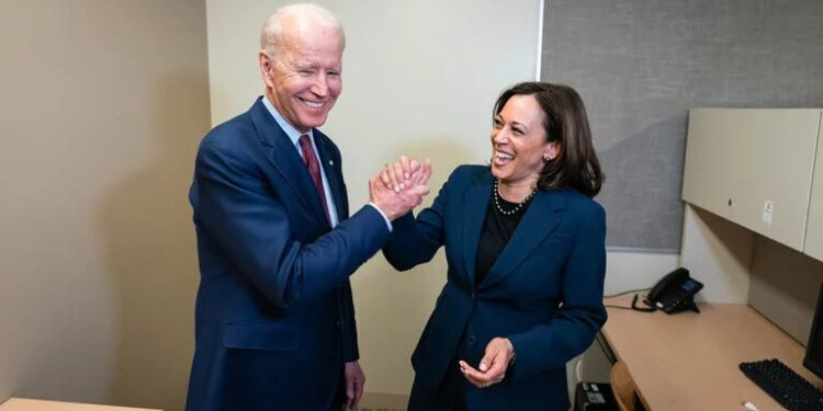 RENUNCIA BIDEN A CANDIDATURA PRESIDENCIAL; RESPALDA A KAMALA