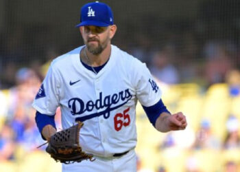 DODGERS ASIGNAN A JAMES PAXTON TRAS LESIÓN