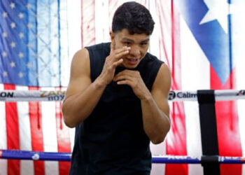 JAIME MUNGUÍA FIRMA CON TOP RANK EN BÚSQUEDA DE NUEVOS DESAFÍOS