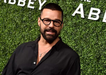 RICKY MARTIN RESPONDE A RUMORES DE ROMANCE CON NACHO PALAU