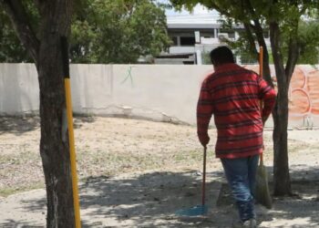 ASÍ SANCIONA SALINAS VICTORIA A QUIENES TIRAN ESCOMBRO EN SU MUNICIPIO