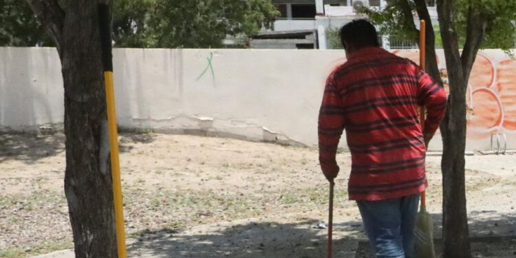 ASÍ SANCIONA SALINAS VICTORIA A QUIENES TIRAN ESCOMBRO EN SU MUNICIPIO