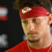 PATRICK MAHOMES RESPONDE A LAS BURLAS DE TREY TAYLOR