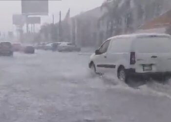 CIERRES E INUNDACIONES POR LLUVIAS EN LA CIUDAD