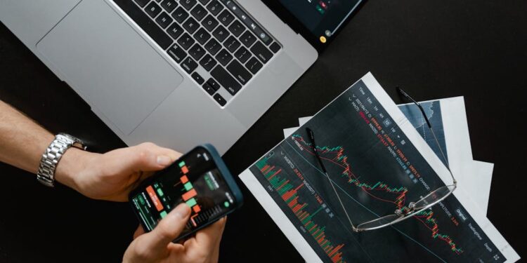 MERCADOS JAPONESES CAEN Y GOLPEAN AL PESO MEXICANO 1 MERCADOS JAPONESES CAEN Y GOLPEAN AL PESO MEXICANO