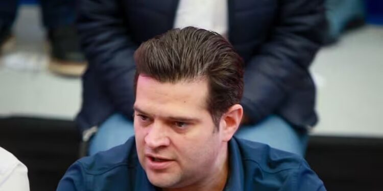 SE APAGA VELITA DE CIENFUEGOS PARA EL SENADO