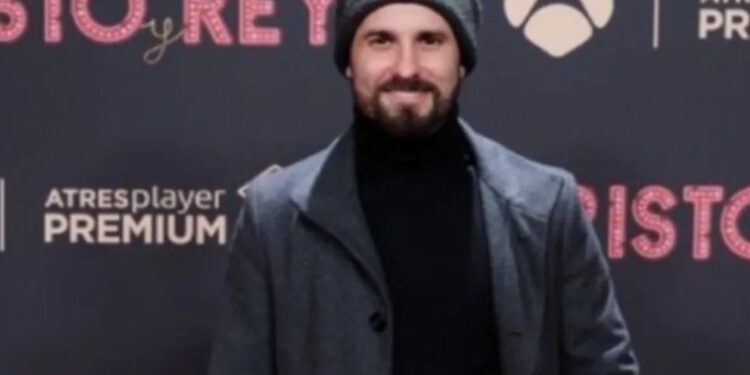 FALLECE REPENTINAMENTE EL ACTOR JULIÁN ORTEGA A LOS 41 AÑOS 1 FALLECE REPENTINAMENTE EL ACTOR JULIÁN ORTEGA A LOS 41 AÑOS