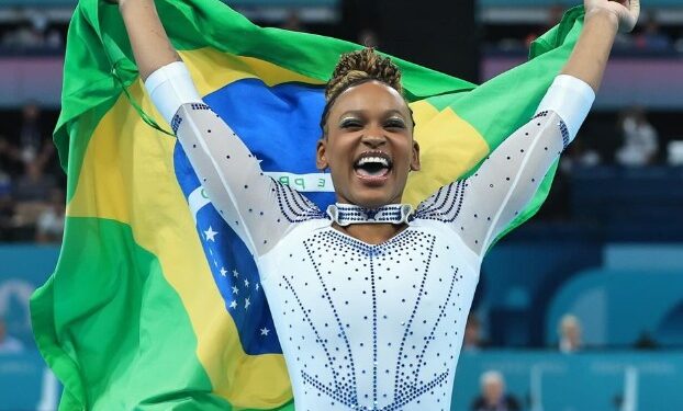 REBECA ANDRADE SUPERA A SIMONE BILES EN LA FINAL DE PISO DE GIMNASIA ARTÍSTICA 1 REBECA ANDRADE SUPERA A SIMONE BILES EN LA FINAL DE PISO DE GIMNASIA ARTÍSTICA
