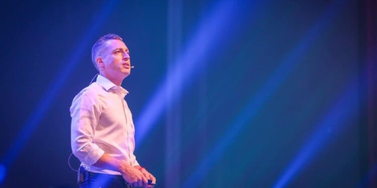 SE DESPIDE COLOSIO DE MONTERREY