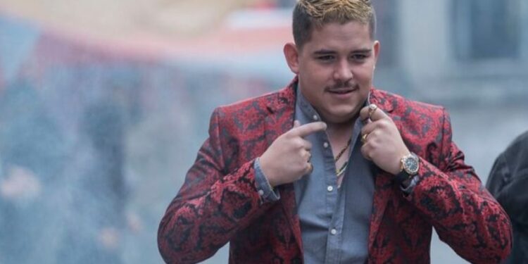 ACTOR DE "LA CASA DE LAS FLORES" VINCULADO A PROCESO POR FRAUDE 1 ACTOR DE “LA CASA DE LAS FLORES” VINCULADO A PROCESO POR FRAUDE