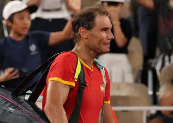 RAFAEL NADAL ANUNCIA FIN DE UNA ETAPA Y REFLEXIONA SOBRE SU FUTURO
