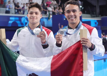¡CLAVADISTAS DE PLATA! GANAN OLVERA Y CELAYA TERCERA MEDALLA PARA MÉXICO
