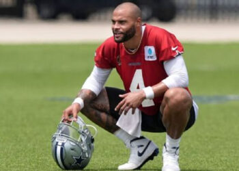 DAK PRESCOTT Y COWBOYS DISCUTEN EXTENSIÓN DE CONTRATO