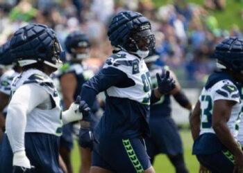 SEATTLE SEAHAWKS VIVEN TENSIÓN EN PRÁCTICA CON PELEAS ENTRE JUGADORES