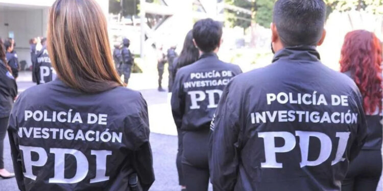 ERA JEFE DE ESCOLTAS DE 'MAYO'…Y COMANDANTE DE POLICÍA 1 ERA JEFE DE ESCOLTAS DE ‘MAYO’…Y COMANDANTE DE POLICÍA