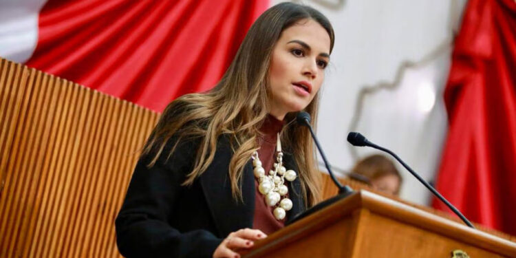 PREGUNTA LORENA EN REDES SI APOYARÍAN REVOCACIÓN 1 PREGUNTA LORENA EN REDES SI APOYARÍAN REVOCACIÓN