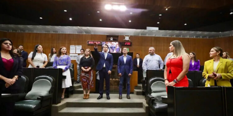 ELIGE CONGRESO OFICIAL MAYOR