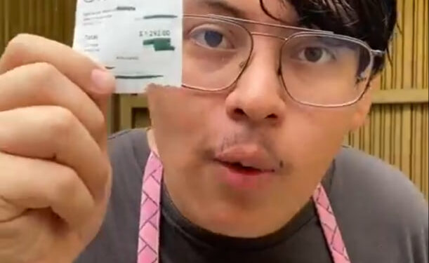 'NO NECESITO SUS MISERIAS' MESERO SE HACE VIRAL POR CUESTIONAR PROPINA DE $36 1 ‘NO NECESITO SUS MISERIAS’ MESERO SE HACE VIRAL POR CUESTIONAR PROPINA DE $36