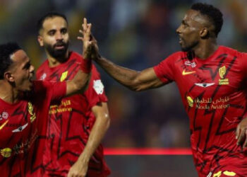 JULIÁN QUIÑONES DEBUTA CON DOBLETE EN LA SAUDI PRO LEAGUE