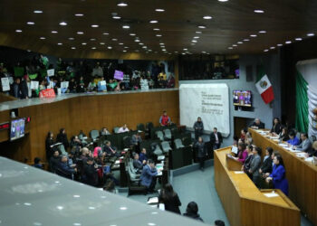 TENDRÁ CONGRESO ‘SESIÓN DE PÁNICO’