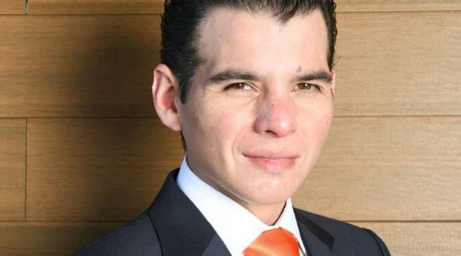 DESIGNAN A ‘MIKE’ FLORES COORDINADOR DE MC EN PRÓXIMA LEGISLATURA